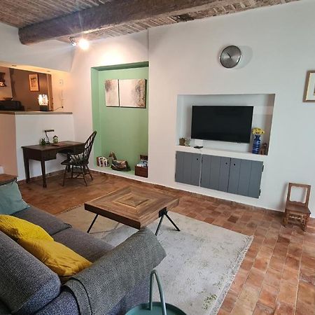 Cocon Du Papillon A Lourmarin Apartment Exterior foto
