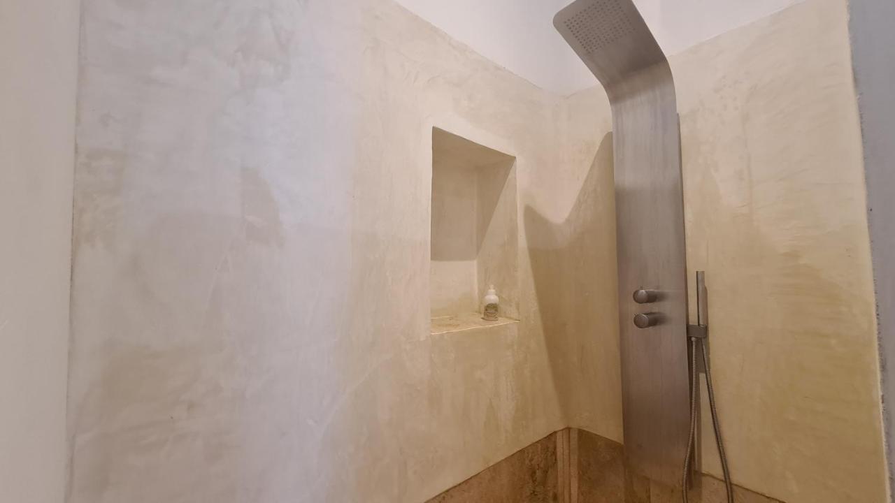 Cocon Du Papillon A Lourmarin Apartment Exterior foto